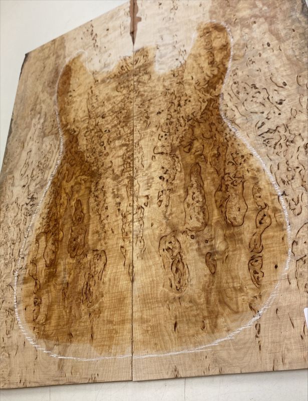 Top Karelian Birch, figured AAAA, 2-pcs. 6mm Unique Piece #024